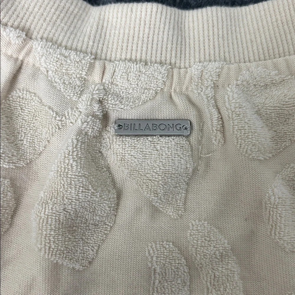 Billabong Women's Cream Textured Set - Picture 4 of 6
